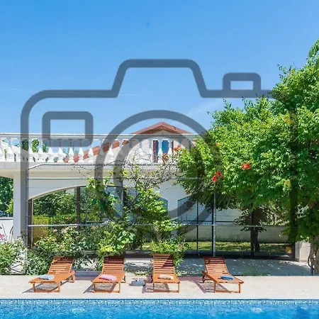 House Hukavec בית נופש *