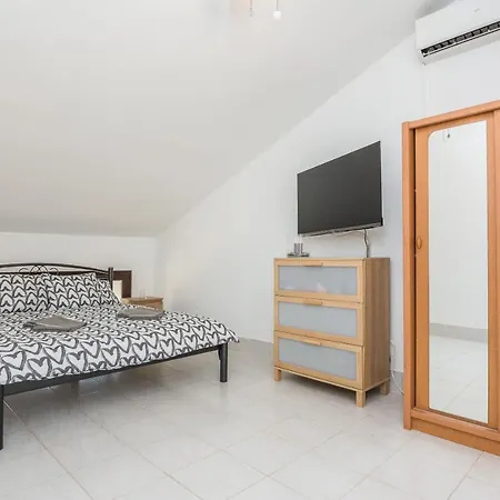 House Hukavec